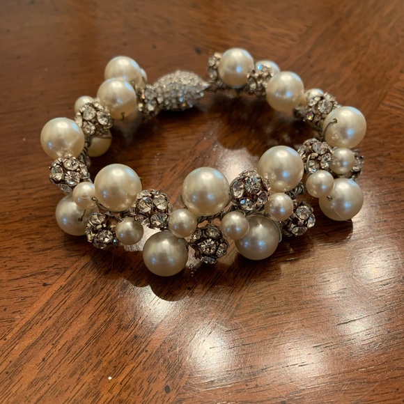 Hair piece and bracelet set***make me an offer*** - Picture 3 of 3